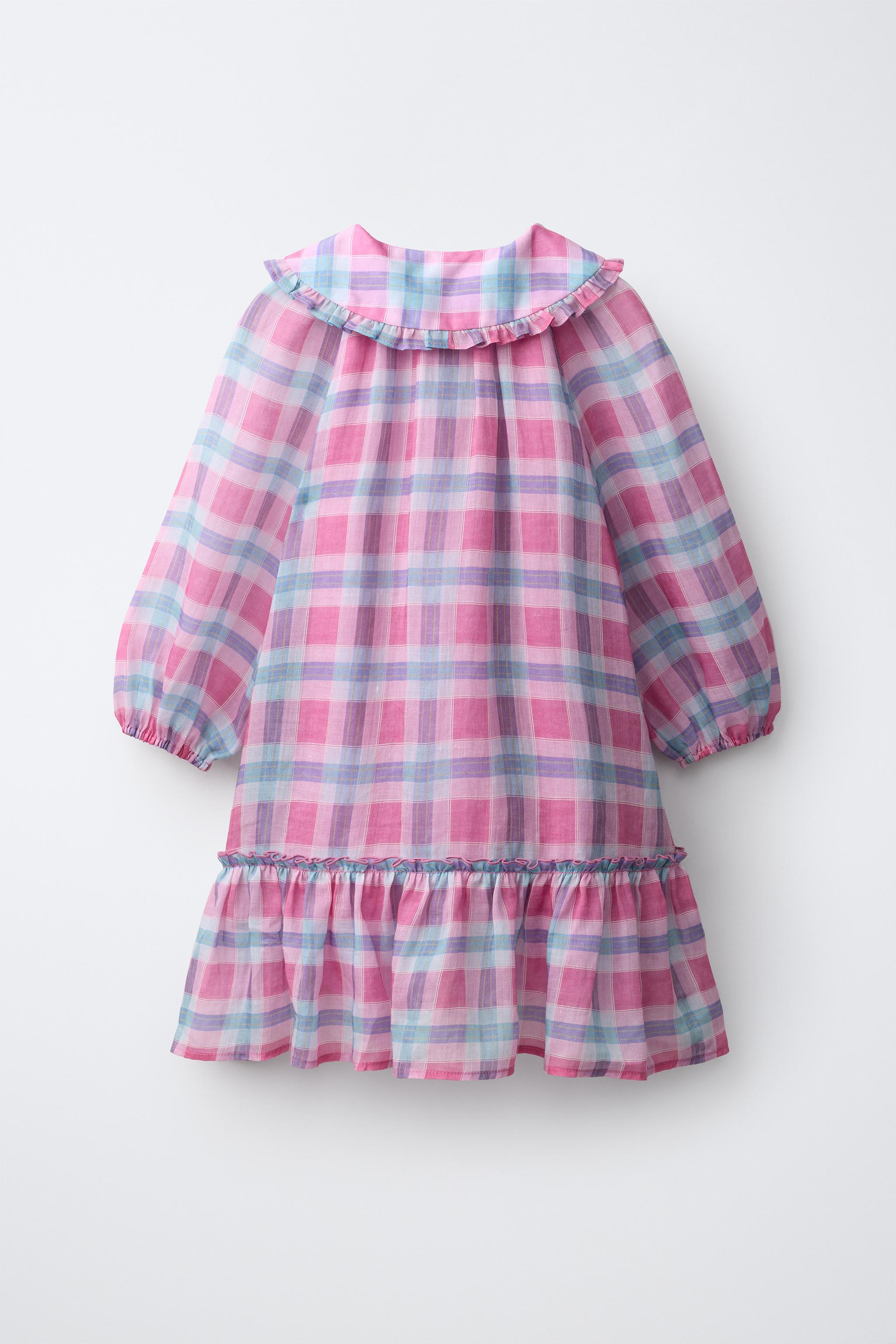 ROBE À CARREAUX ET COL CLAUDINE