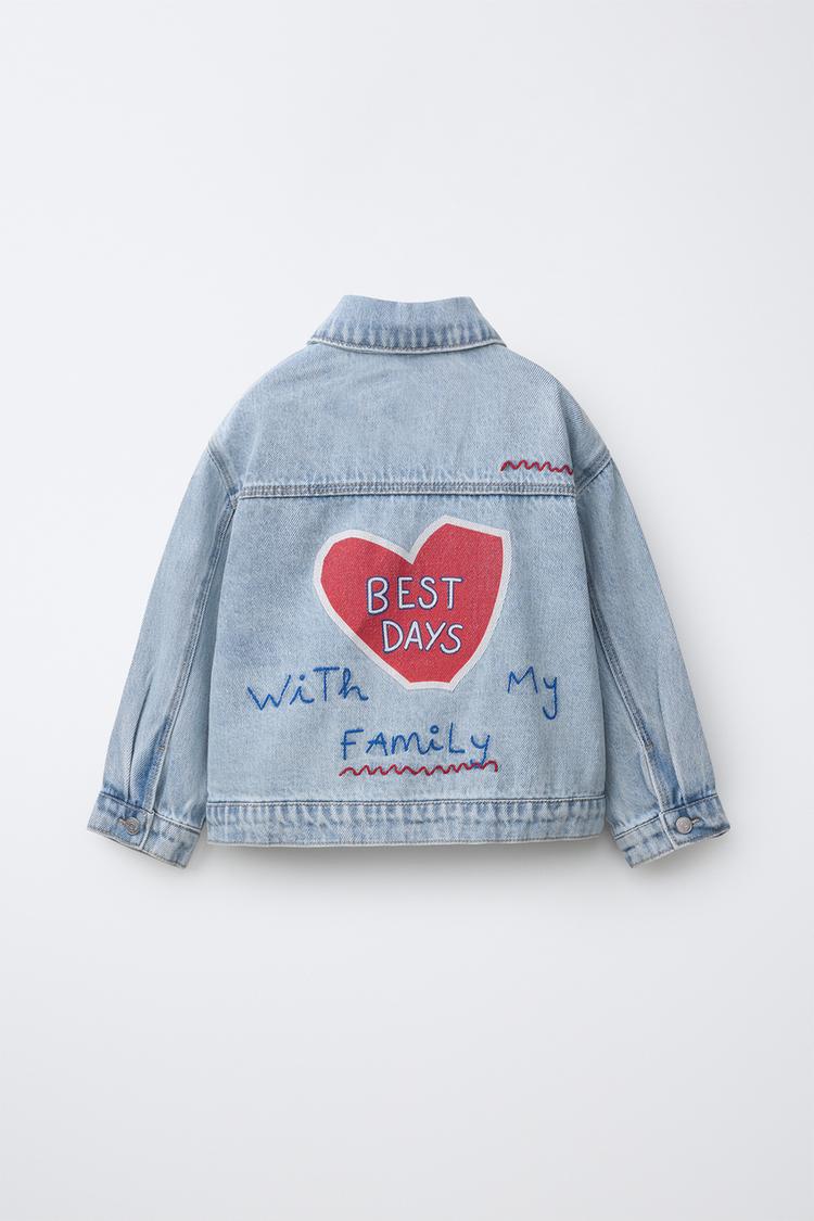 Chaqueta de mezclilla con corazón bordado 2