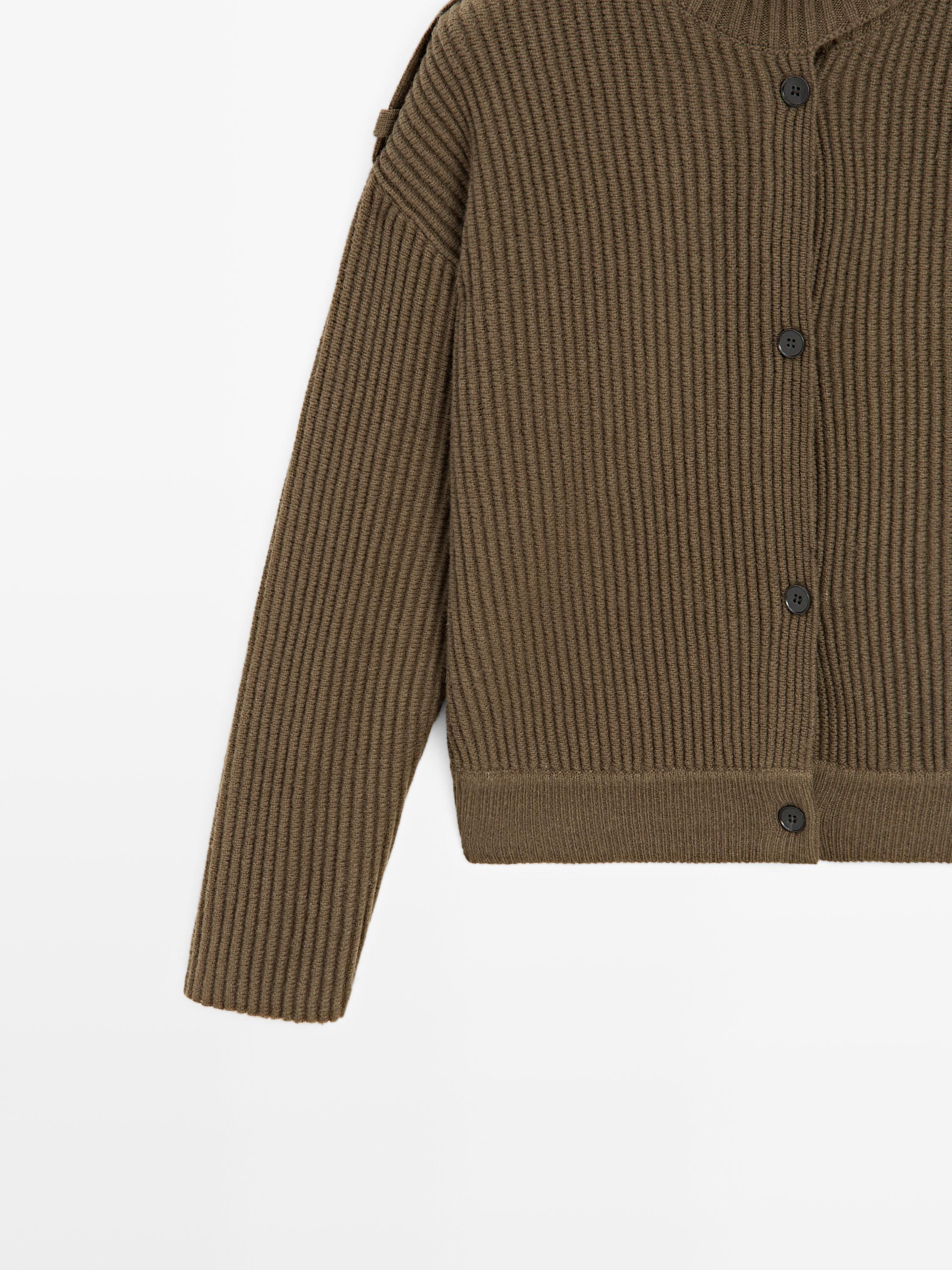 Wool knit cardigan with button details