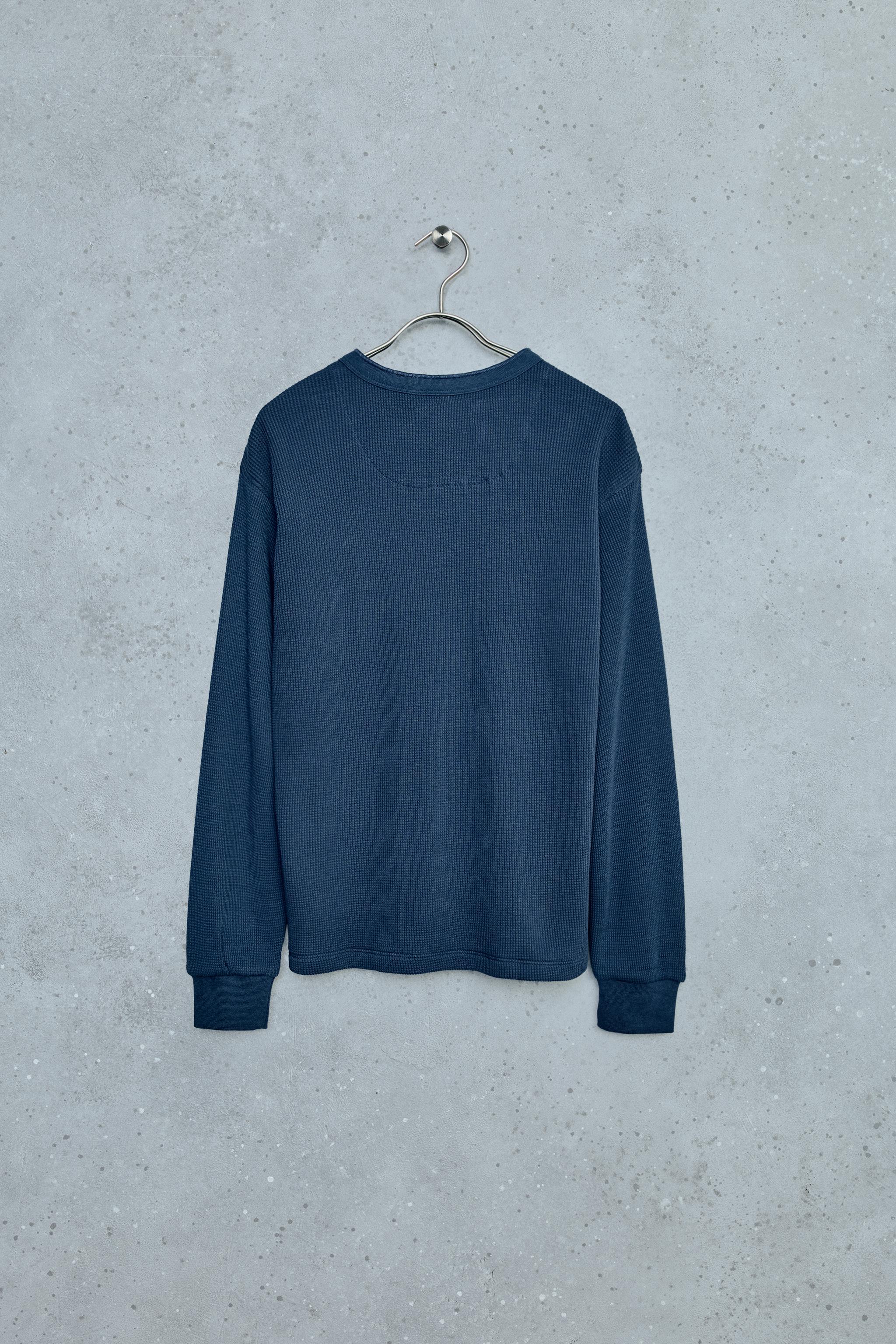 STORIESZ - WAFFLE KNIT HENLEY T-SHIRT — Navy blue