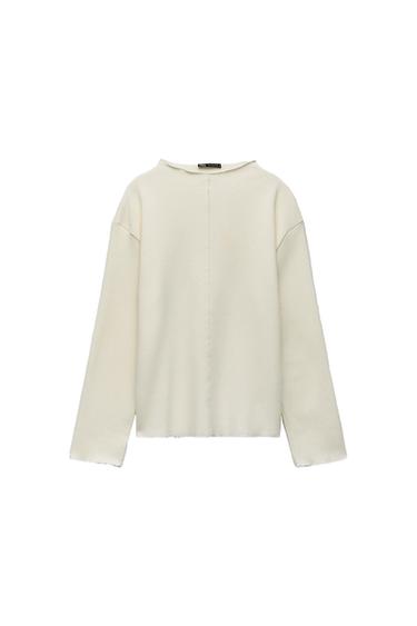 FRONT SEAM SOFT SWEATER