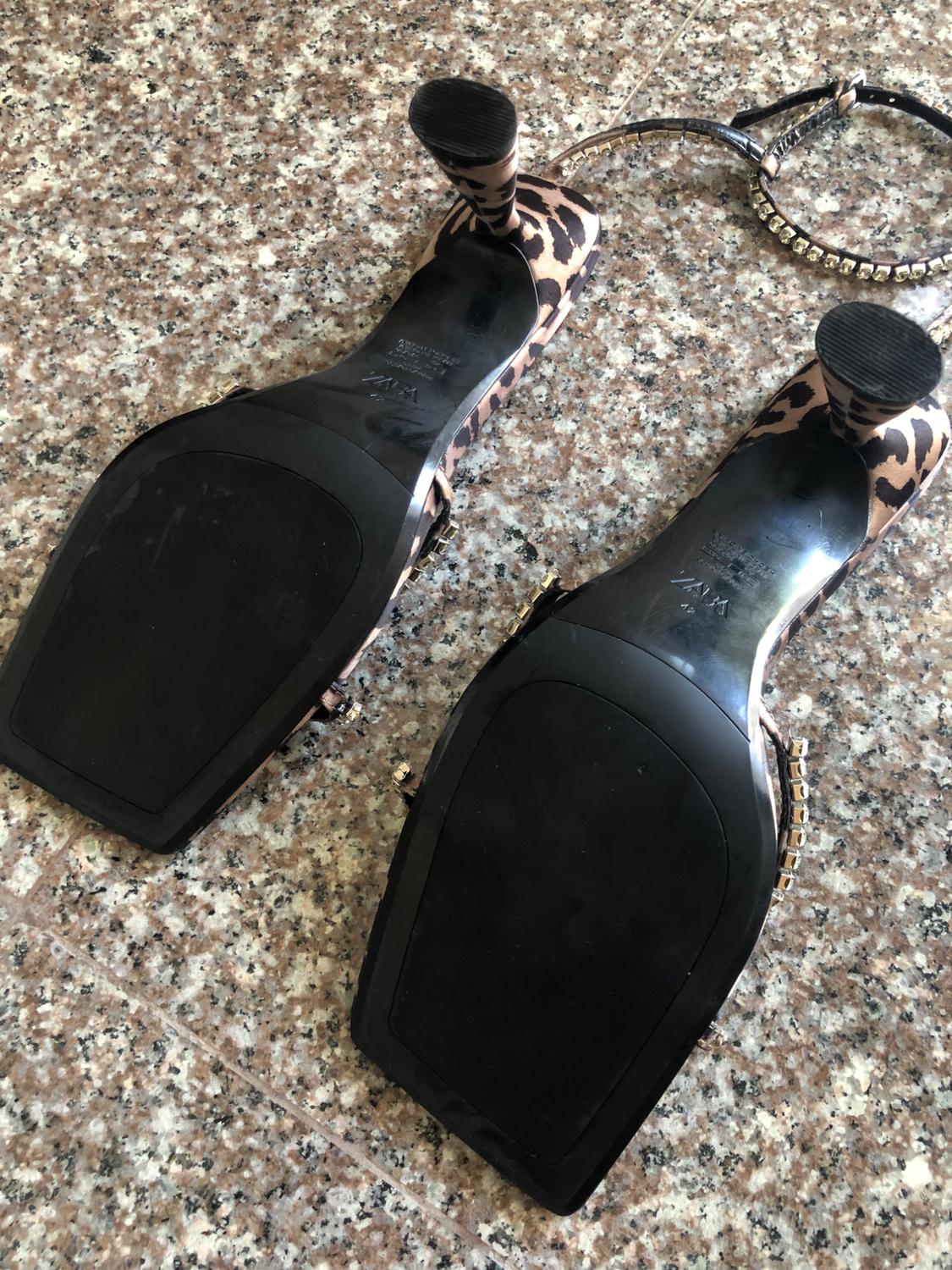 HEELED SANDALS WITH RHINESTONE STRAPS - Image 2