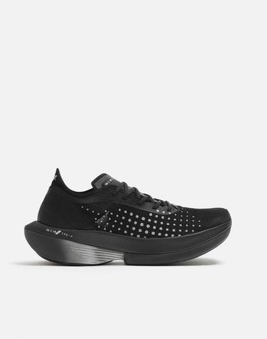 SNEAKERS TIL LØB - LANG DISTANCE - Sort fra Zara