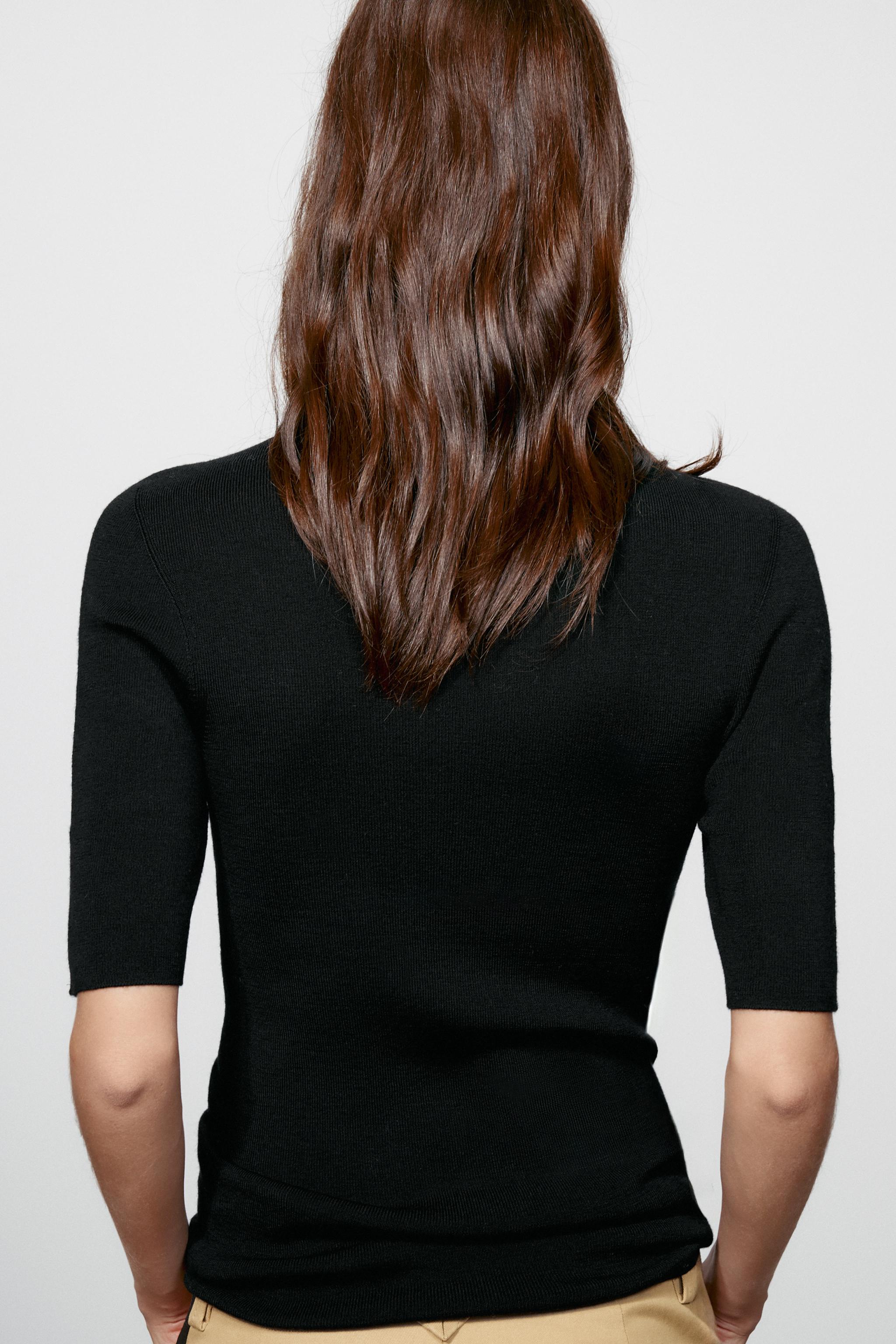 100% EXTRAFINE WOOL SHORT-SLEEVE TOP