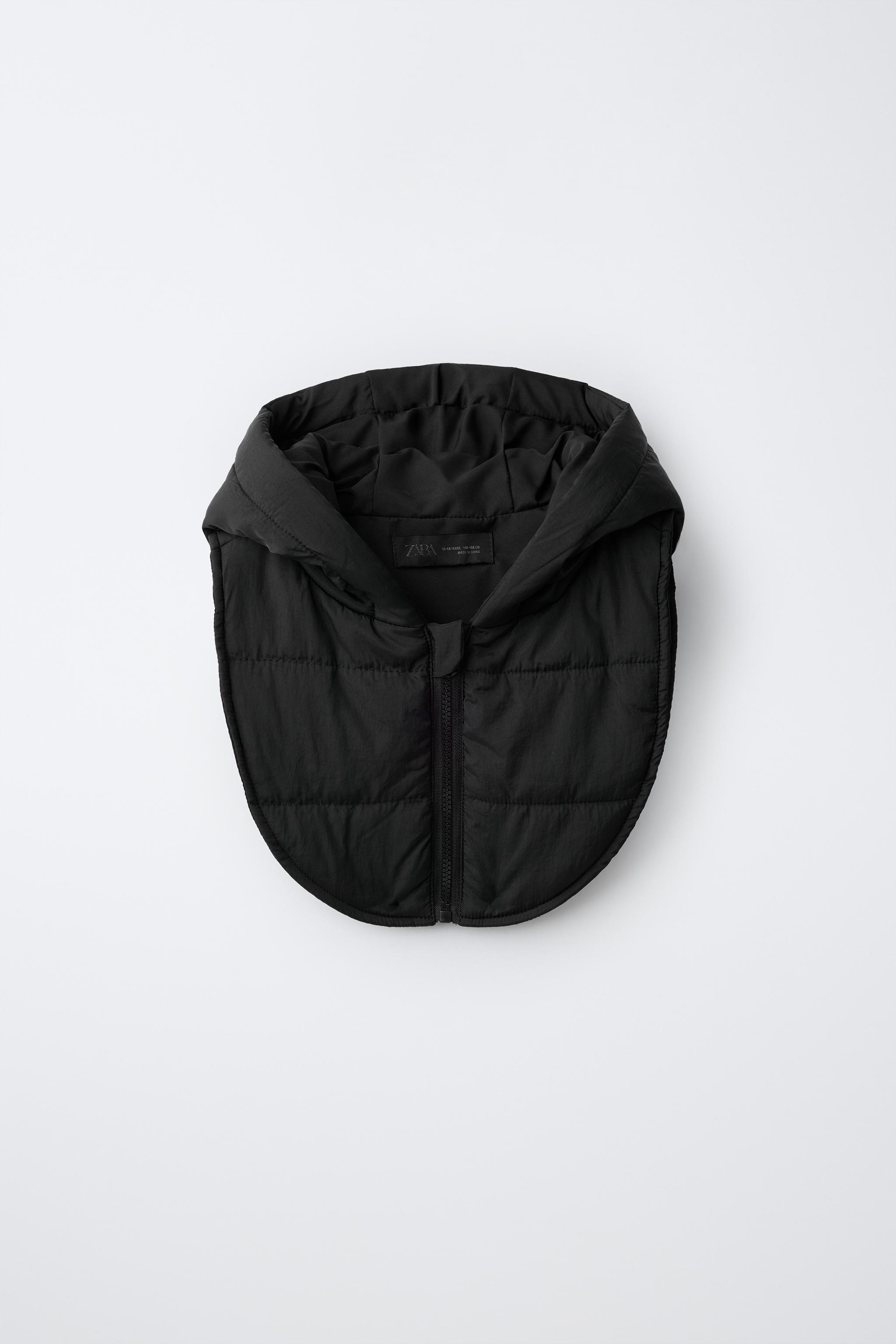 CAPUCHE MATELASSÉE EN NYLON ZIPPÉE