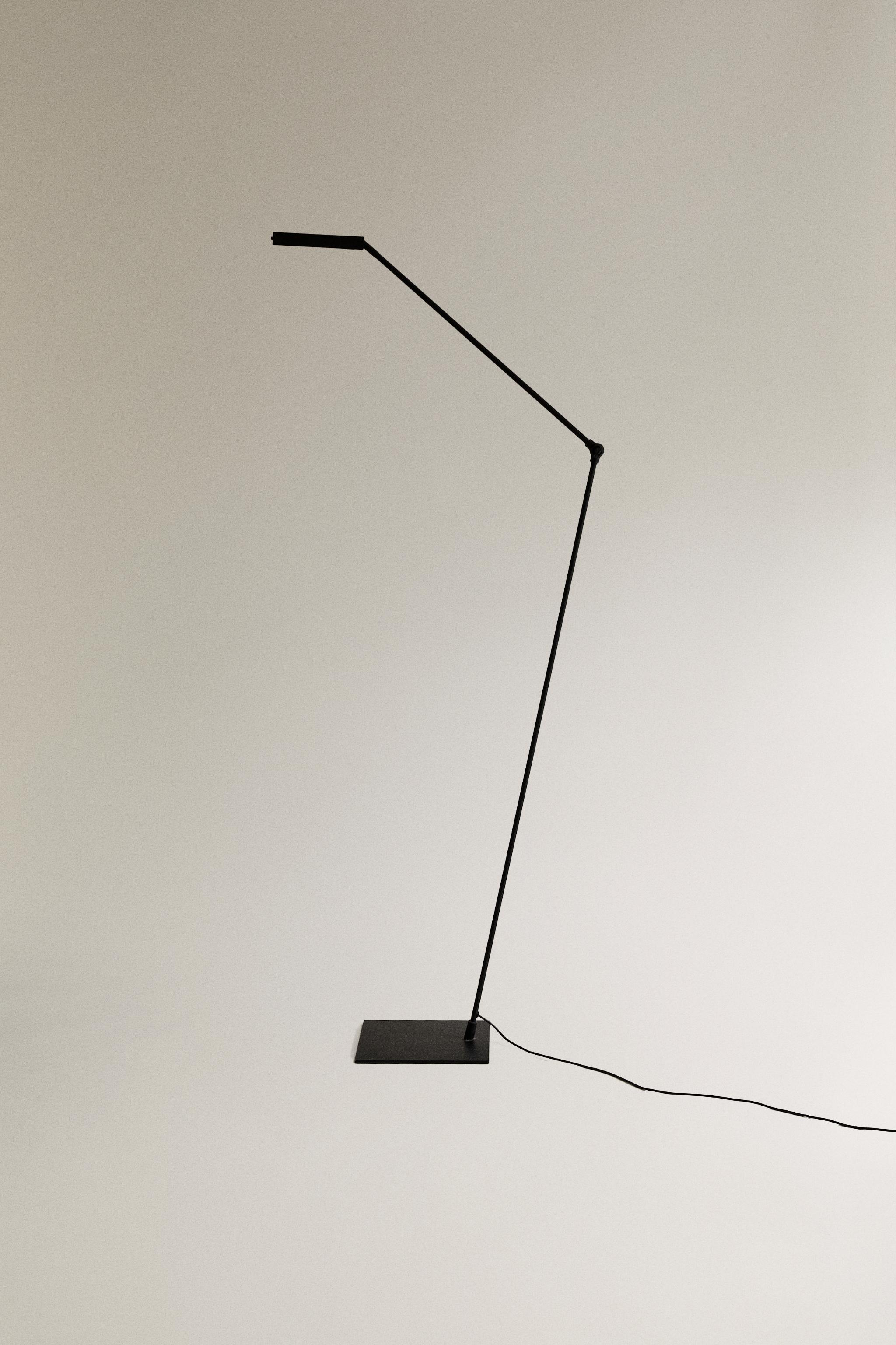 LED METAL STEM DESK LAMP - Faded black | ZARA United States