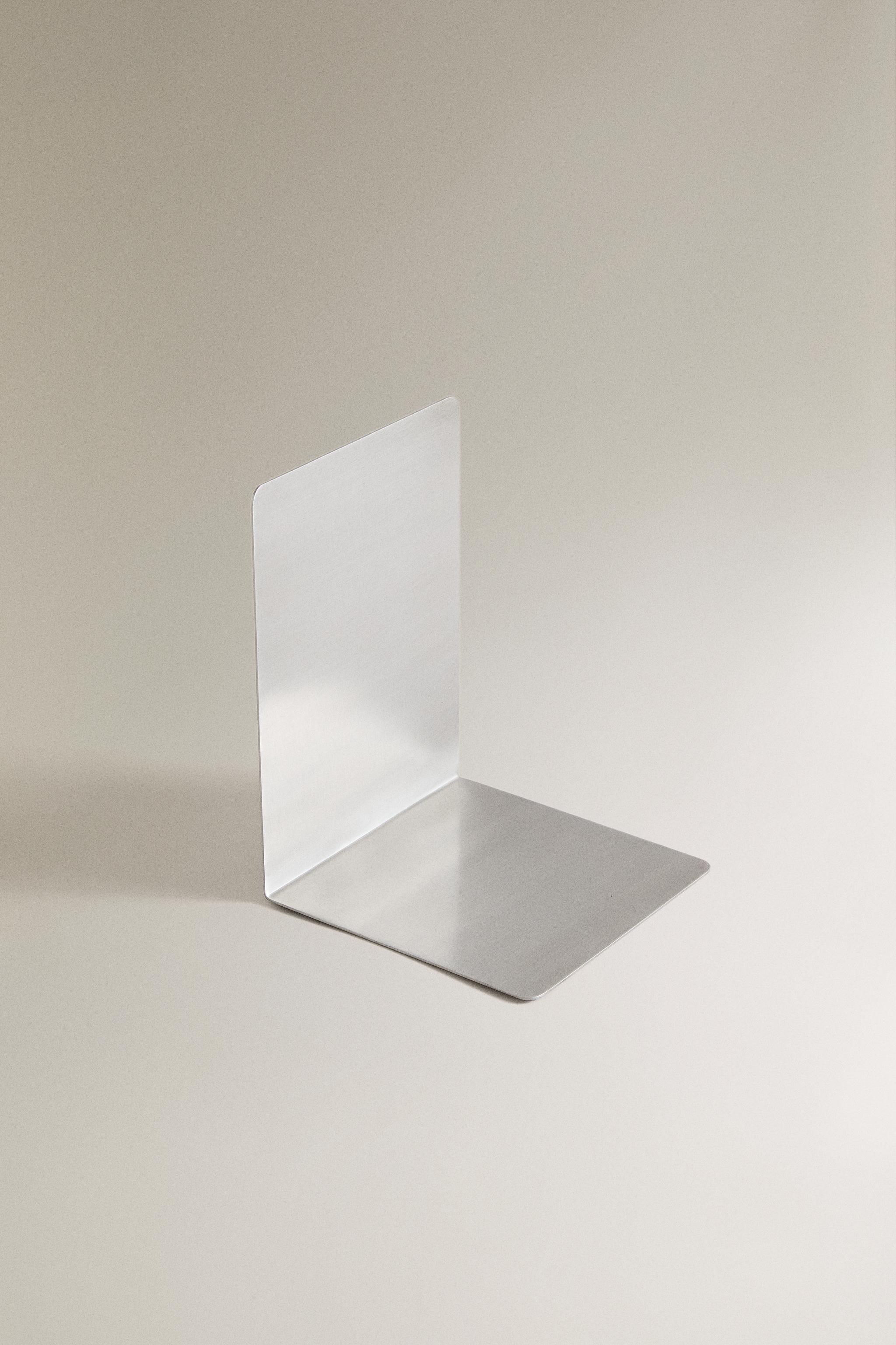METAL BOOKEND
