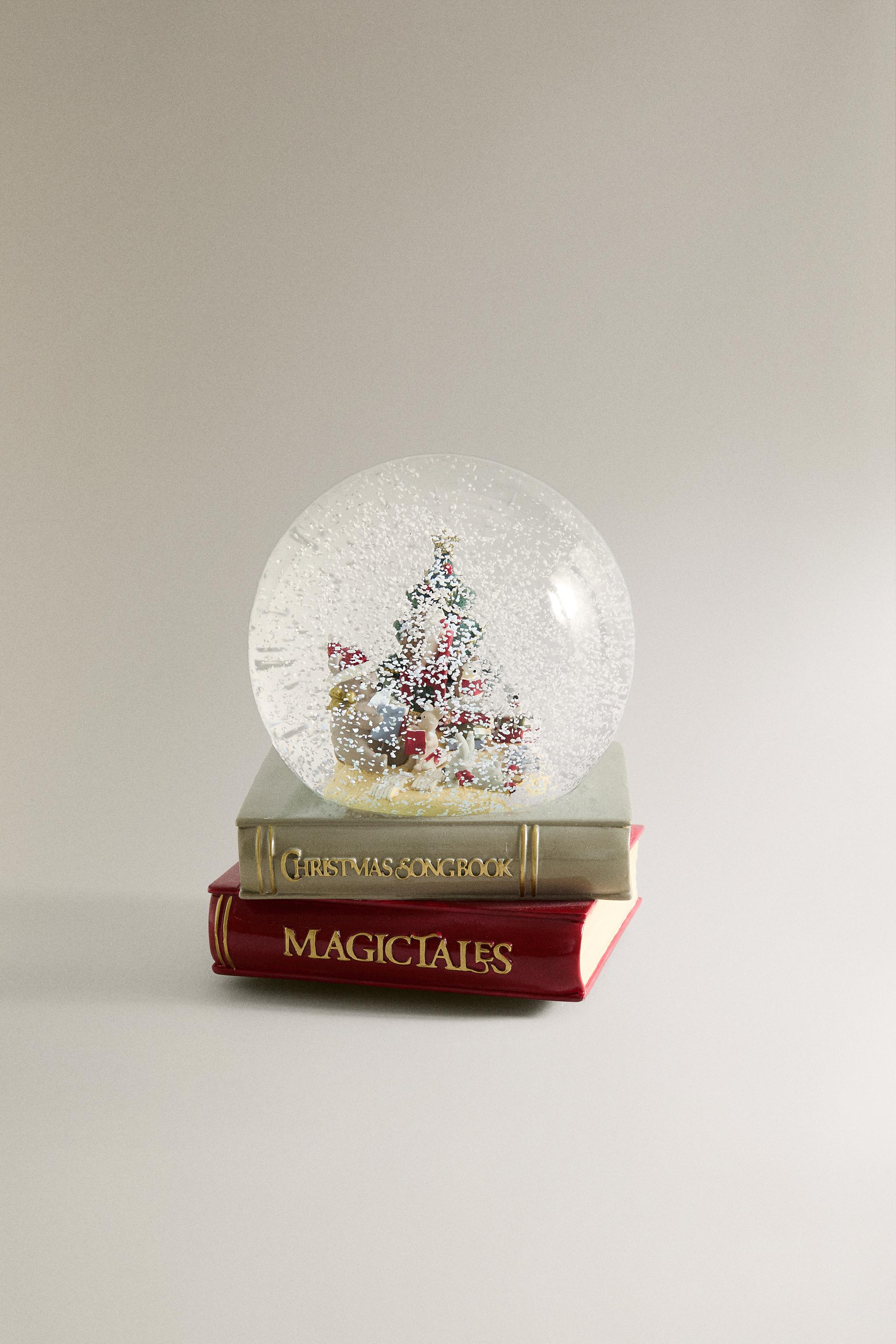 CHRISTMAS MUSICAL BOOK SNOW GLOBE