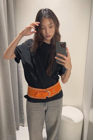 SHORT SLEEVE T-SHIRT - Black by Zara
