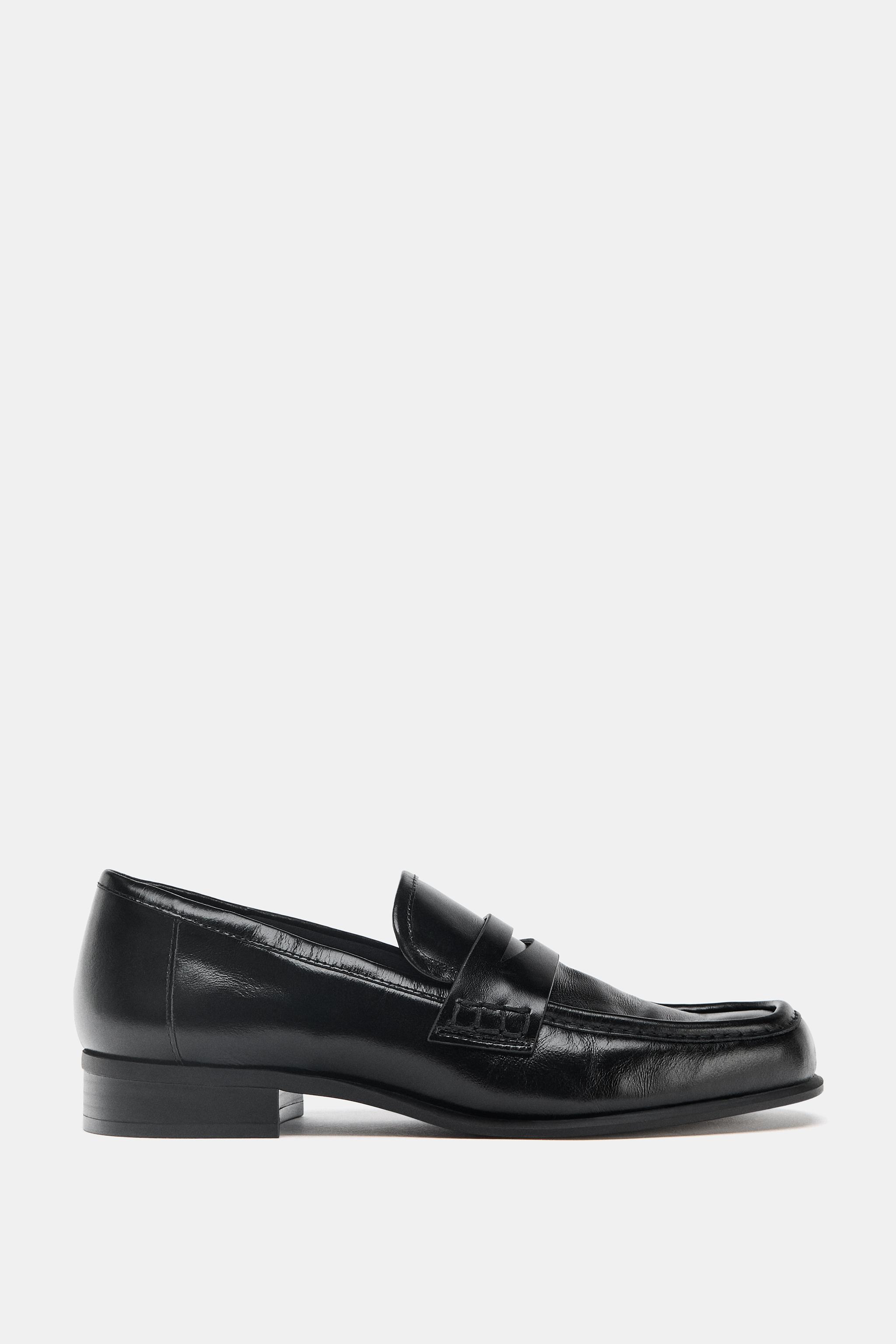 LEATHER LOAFERS