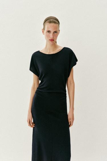ROBE LONGUE EN MAILLE À FRONCES LATÉRALES - Bleu marine de Zara - Image 2