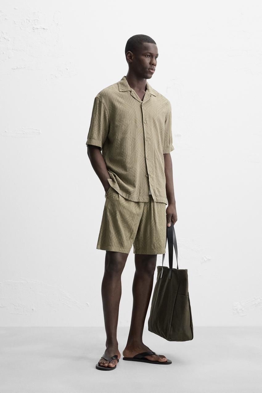 GEOMETRIC JACQUARD SHORTS