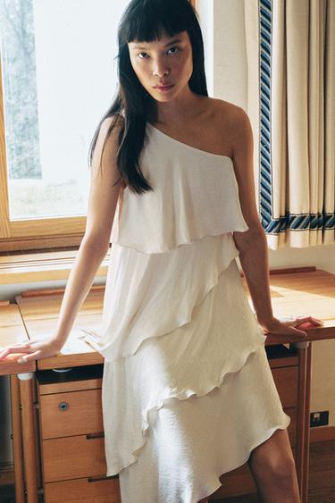 ŠATY S VOLÁNY A UZLEM - Přírodní od Zara