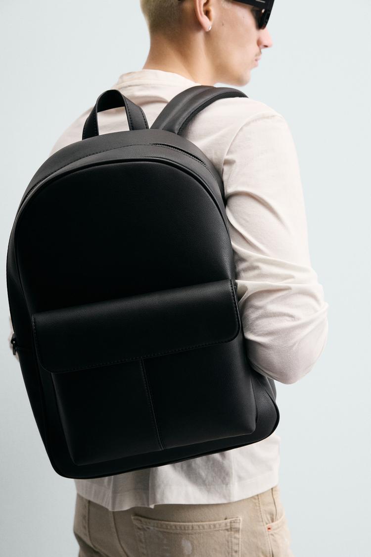 Mochila con bolsillo de solapa 2