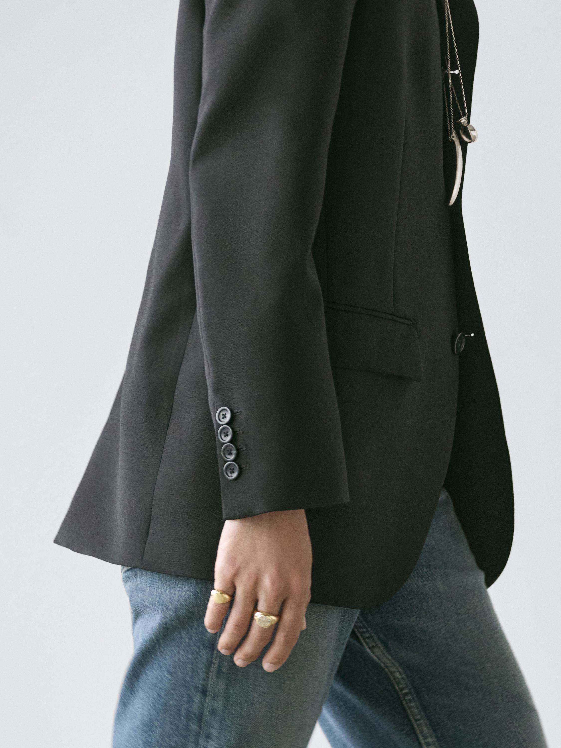 100% wool three-button blazer