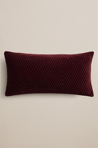 CHENILLE RAISED DIAMOND DESIGN THROW PILLOW COVER — Reddish 1
