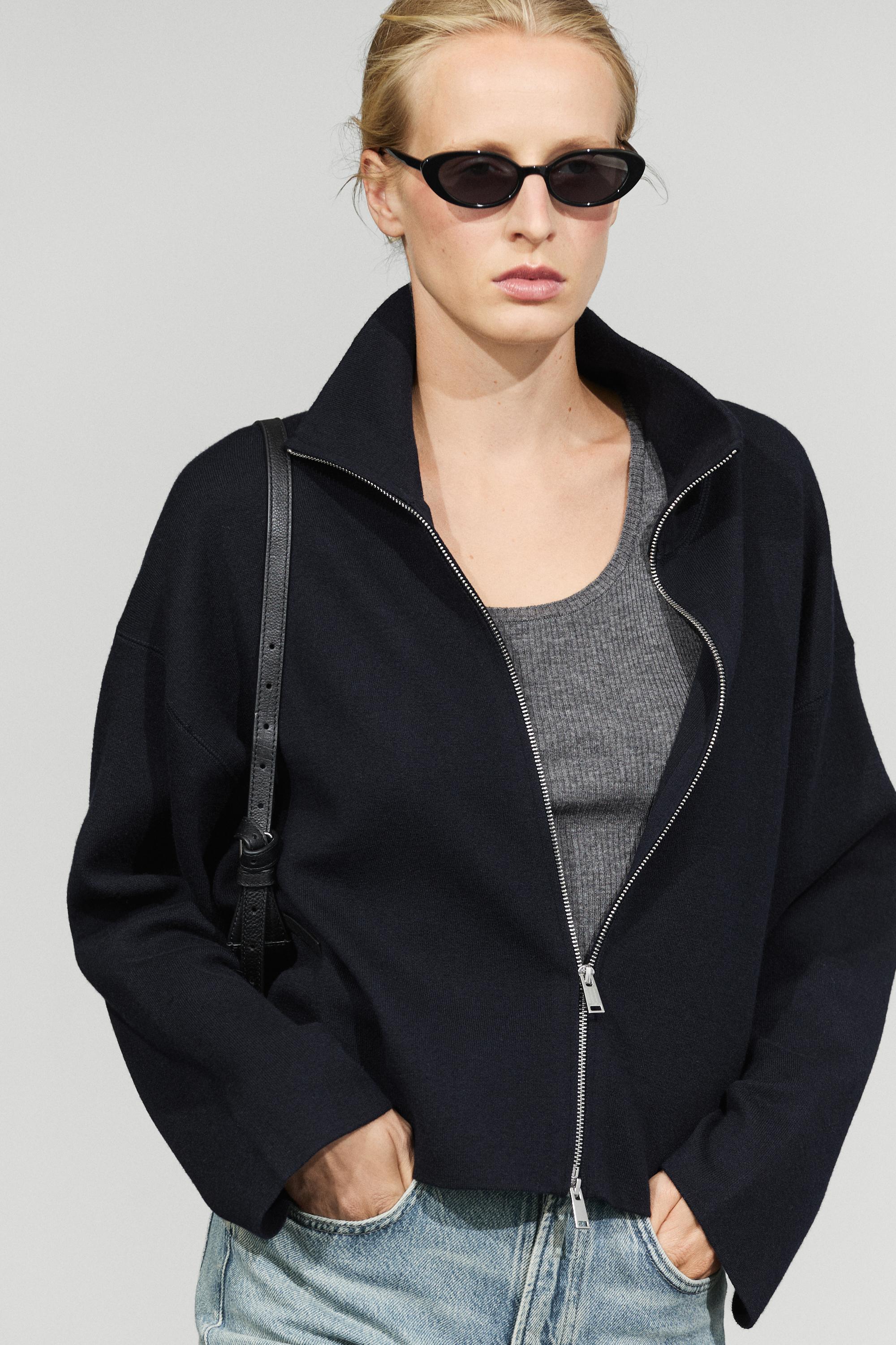 Cotton knit zip-up jacket