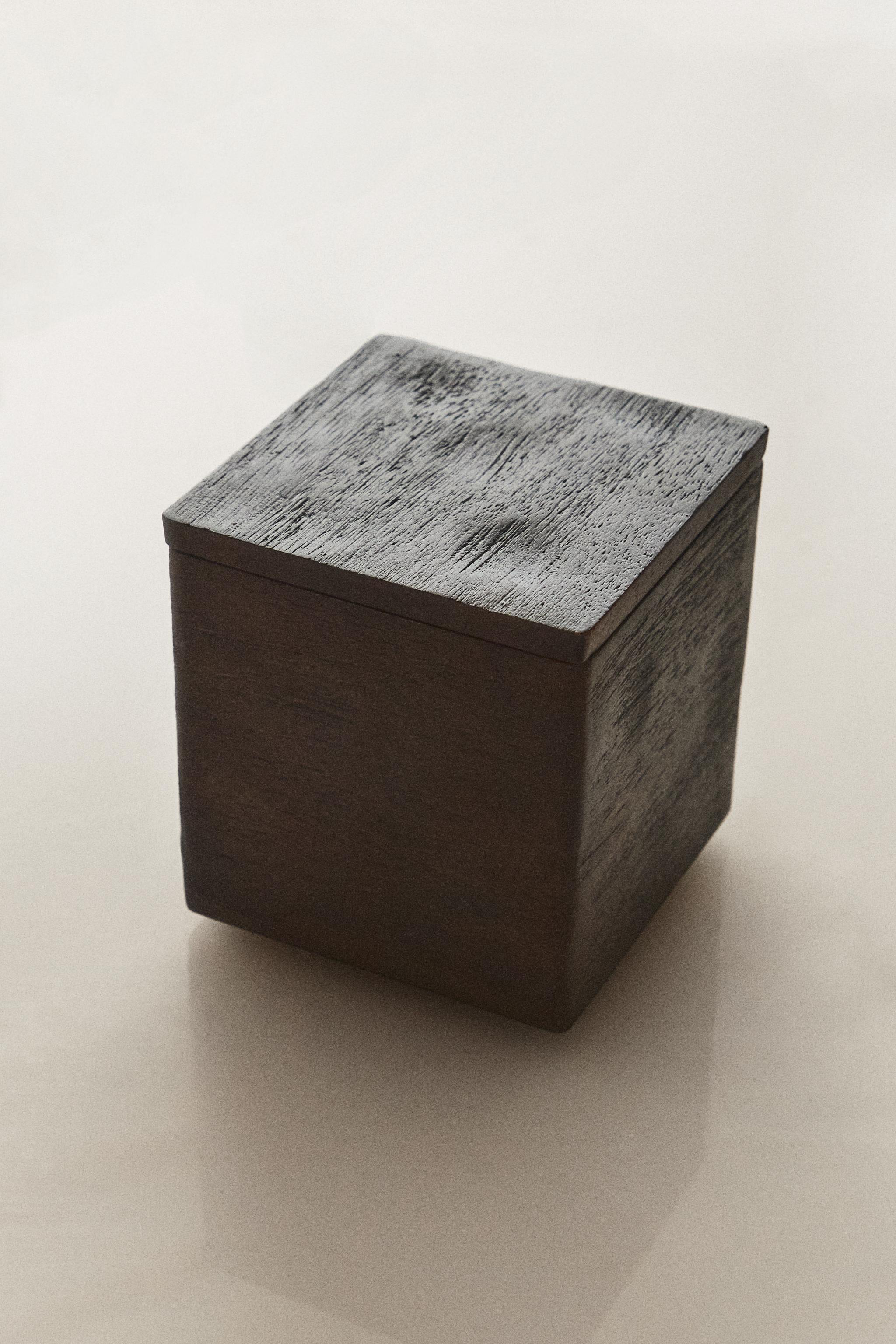 PETITE BOÎTE EN BOIS AVEC COUVERCLE