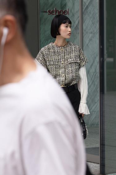 ZW 컬렉션 스트럭처 버튼 베스트 - Zara 크림