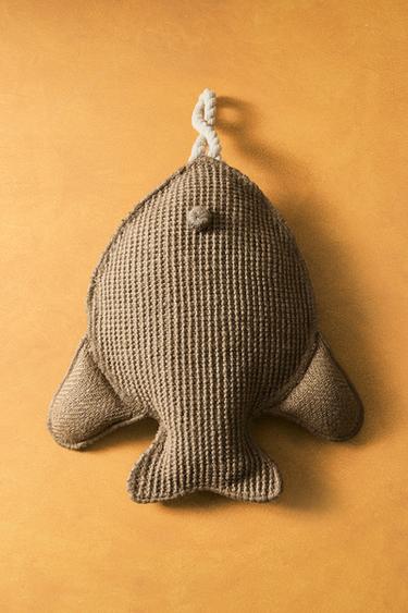 FISH PET SCRATCHER - Light beige by Zara - Image 4