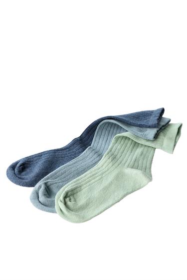 THREE-PACK RIBBED MID-LENGTH SOCKS — Blue / Green 2
