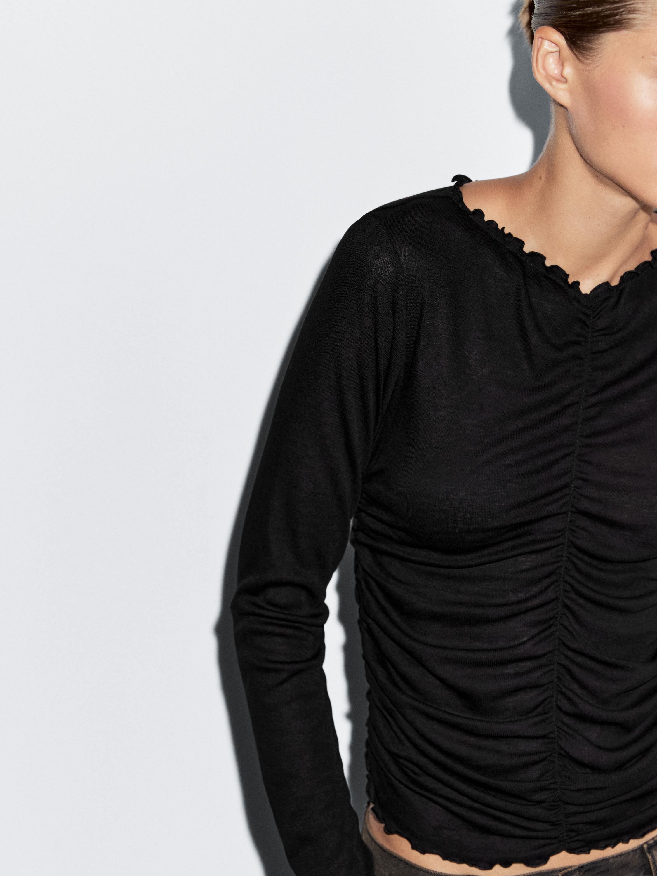 Gathered long sleeve T-shirt