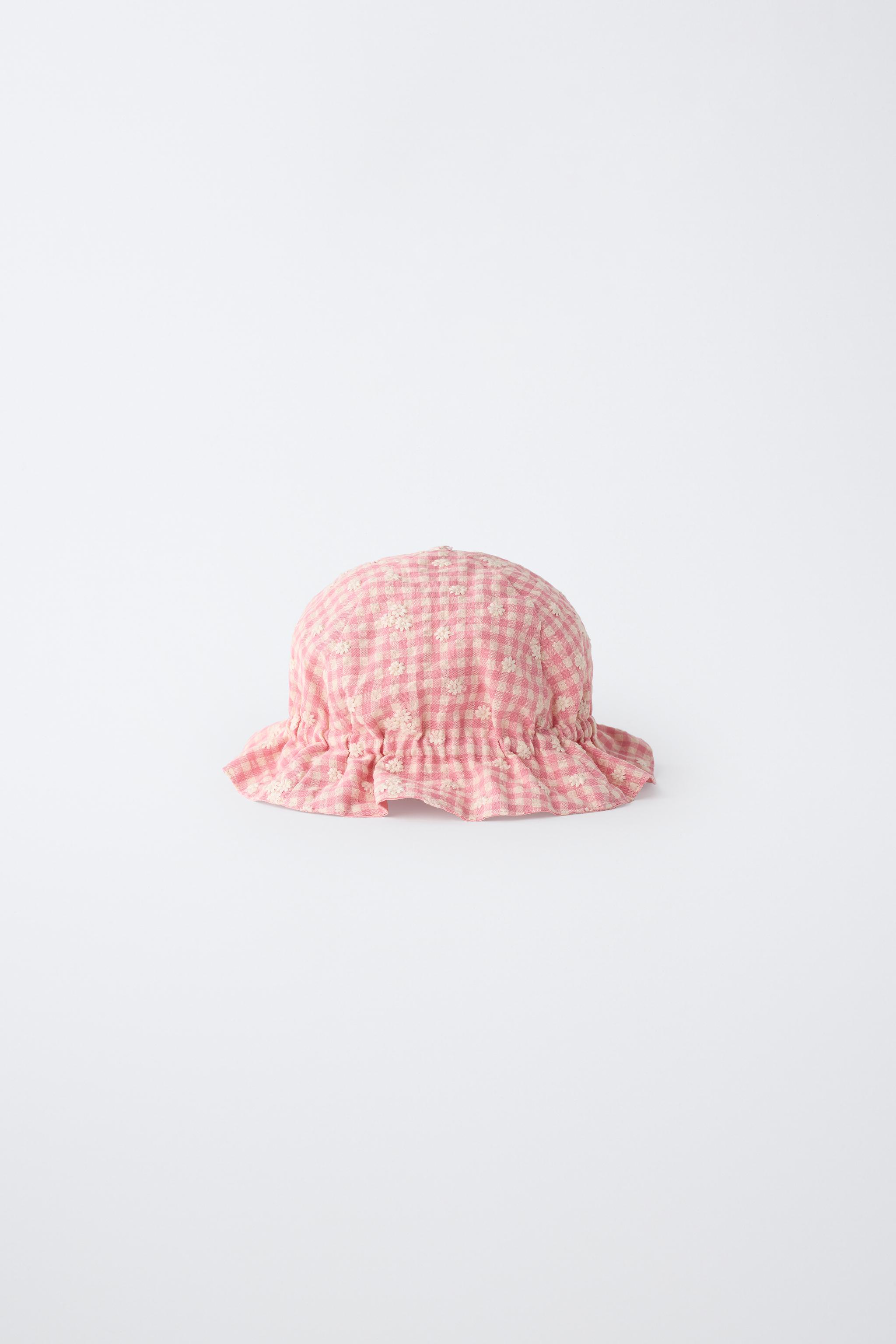 GINGHAM AND EMBROIDERED FLOWER HAT — Pink / White