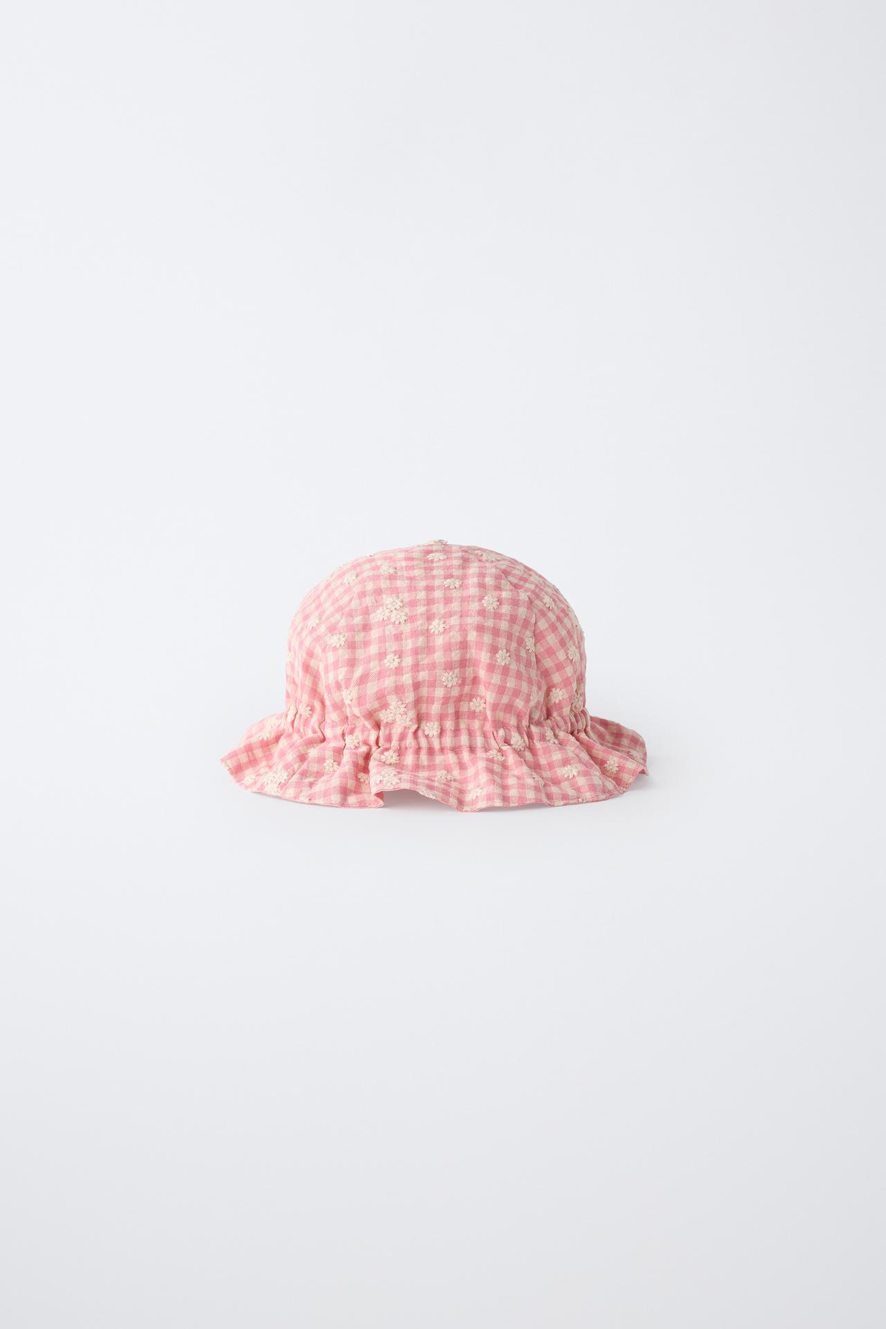 GINGHAM AND EMBROIDERED FLOWER HAT — Pink / White