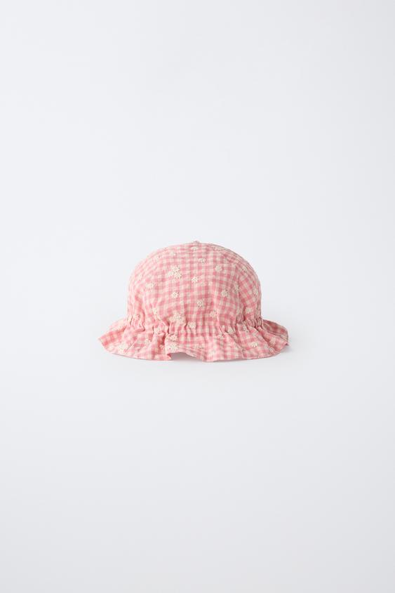 GINGHAM CHECK HAT WITH EMBROIDERED FLOWERS - Pink / White by Zara - Image 0