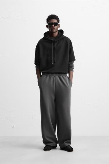بنطلون JOGGER WIDE FIT تقني - رمادي الخاص بـ Zara