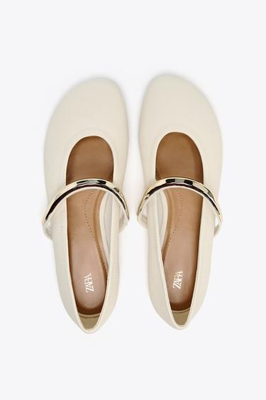 BALLERINAS WITH METAL STRAP - White by Zara