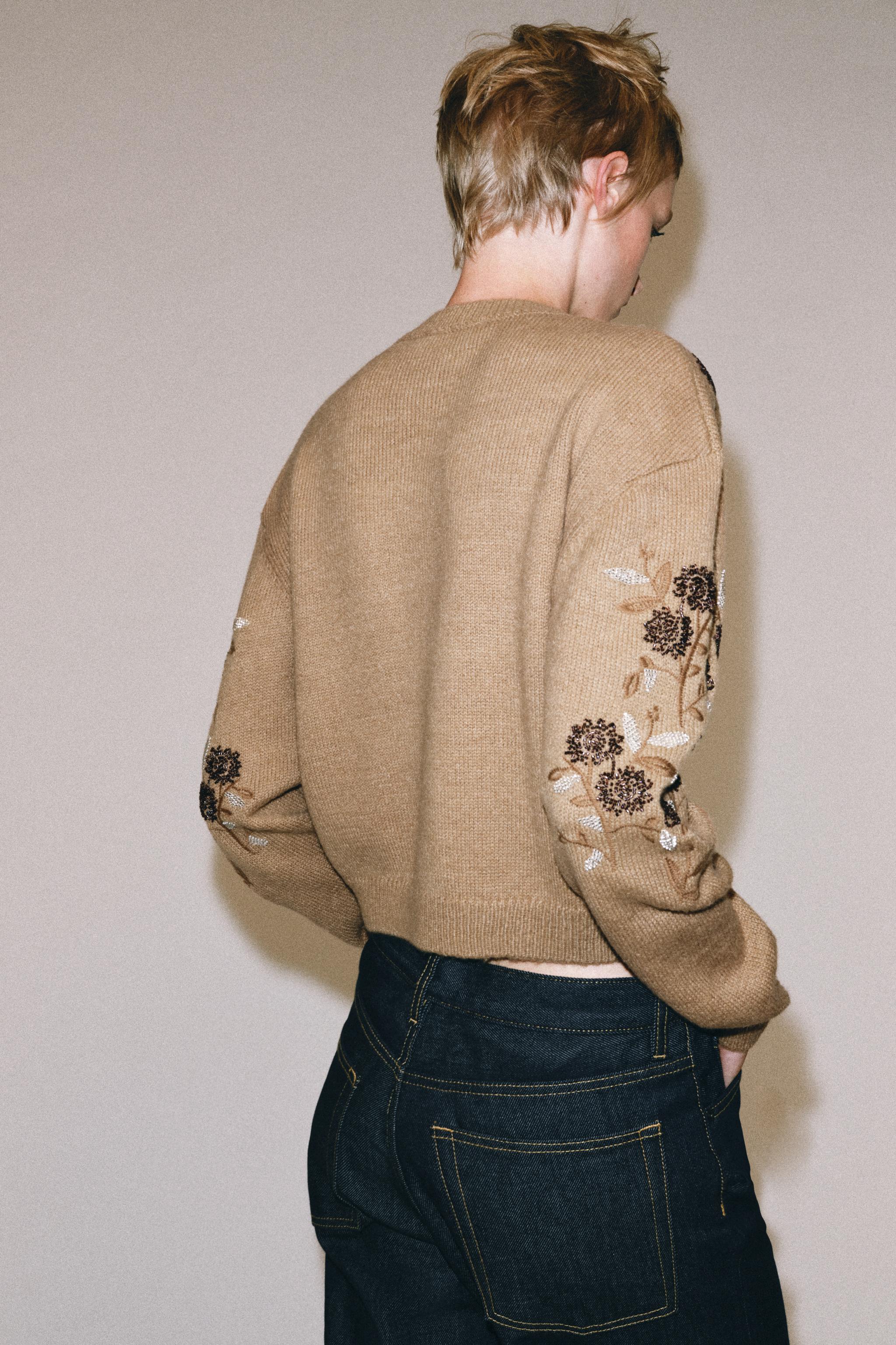CARDIGAN WITH BEADED EMBROIDERY