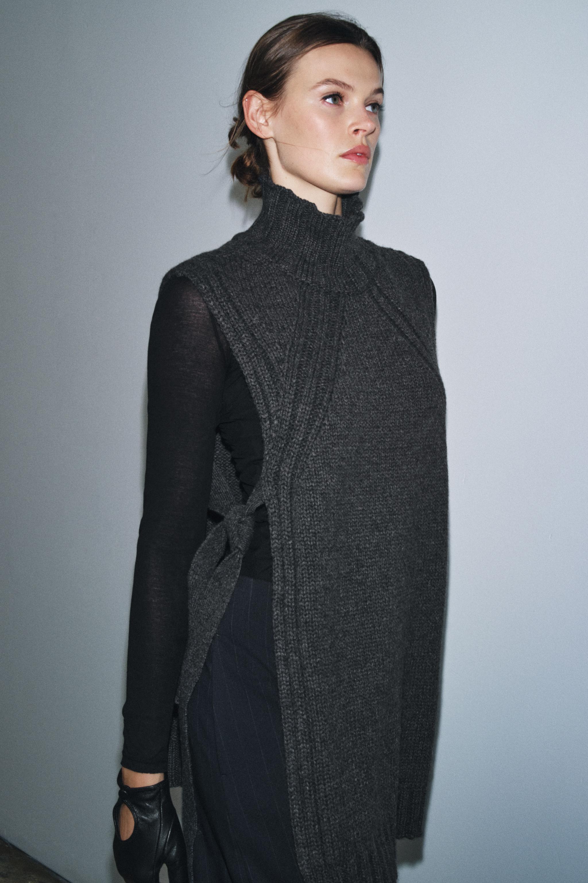 WOOL BLEND VEST TOP WITH SIDE VENTS - Gray marl | ZARA