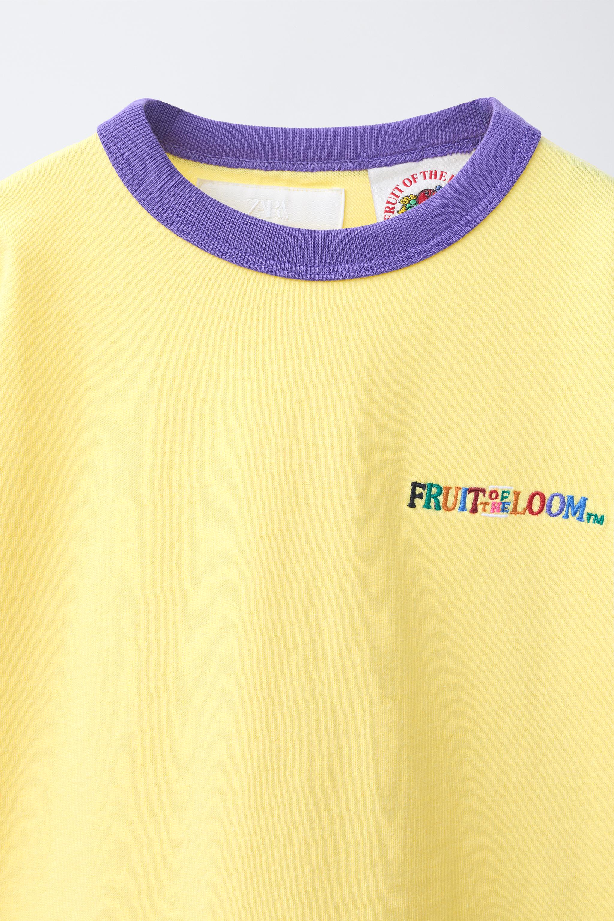 T-SHIRT BRODÉ EN CONTRASTE FRUIT OF THE LOOM