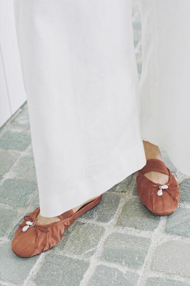 ZAPATO DESTALONADO EFECTO SATINADO - Marrón Teja de Zara - Imagen 0