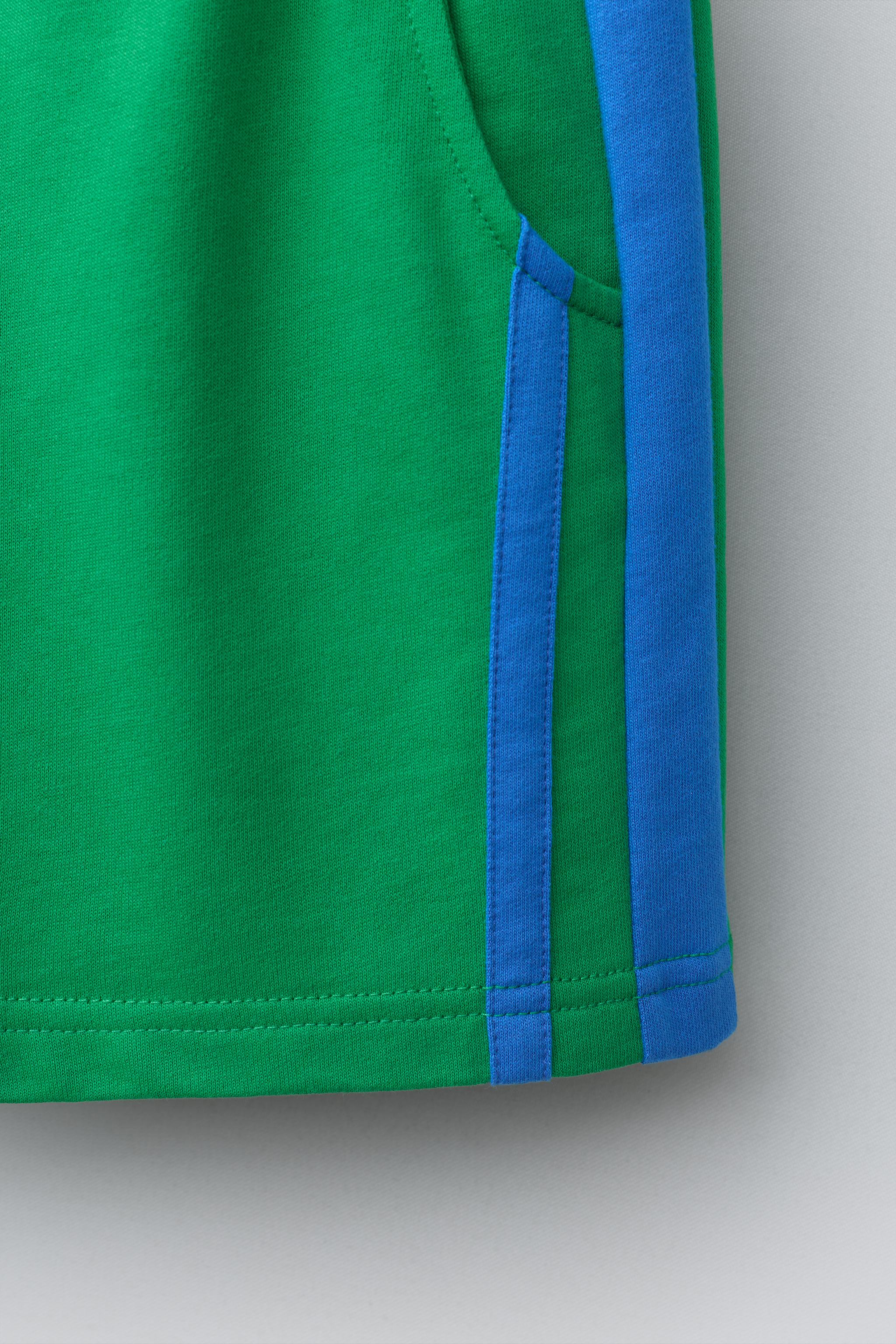 SIDE STRIPE SHORTS - Green | ZARA Canada