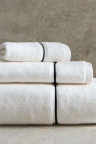SERVIETTE DE BAIN FESTON BRODÉ - Écru / Noir de Zara - Image 5