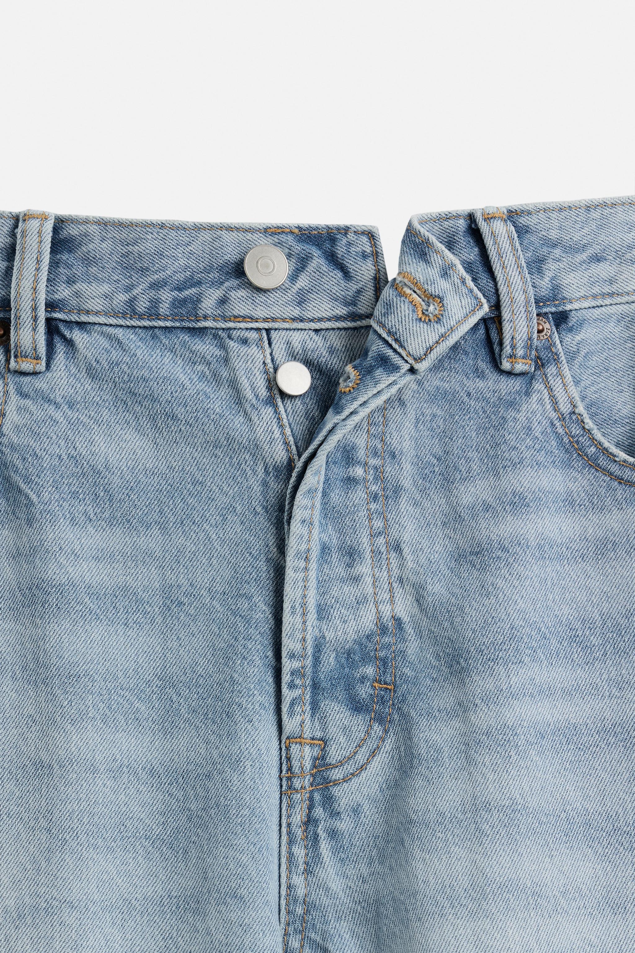 JEAN STRAIGHT FIT