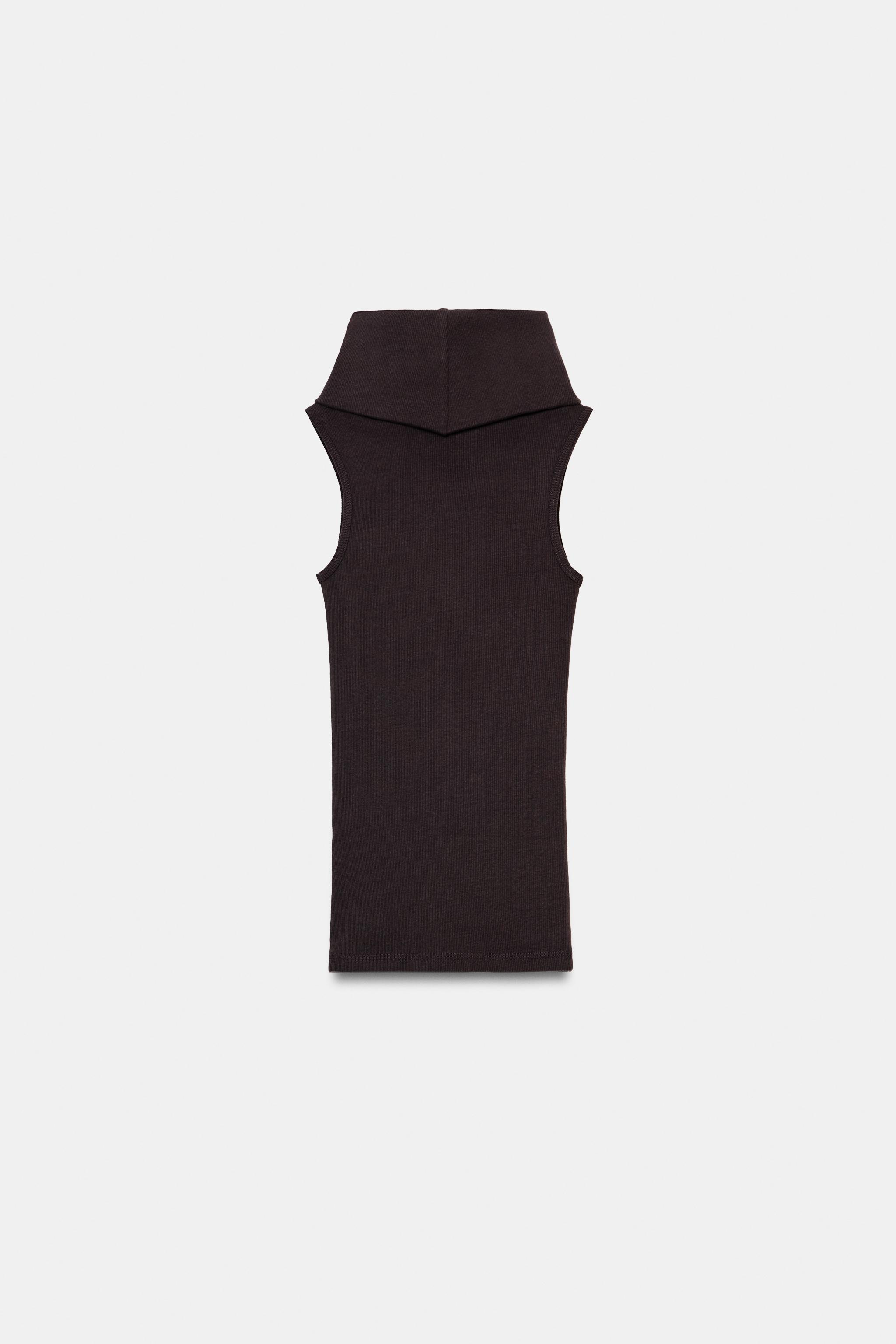 HIGH NECK SLEEVELESS TOP