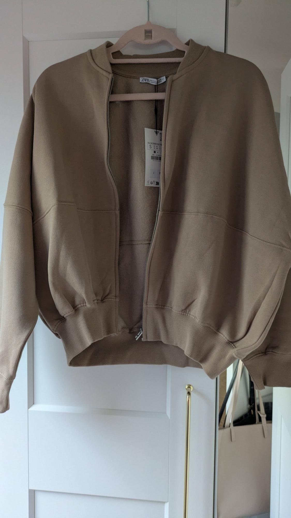 BOMBER SWEATSHIRT WITH ZIP - Image 3