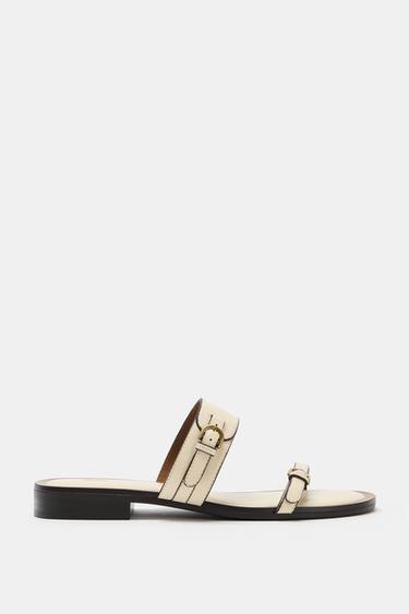 SANDAL DETAIL GESPER - Putih Krem dari Zara