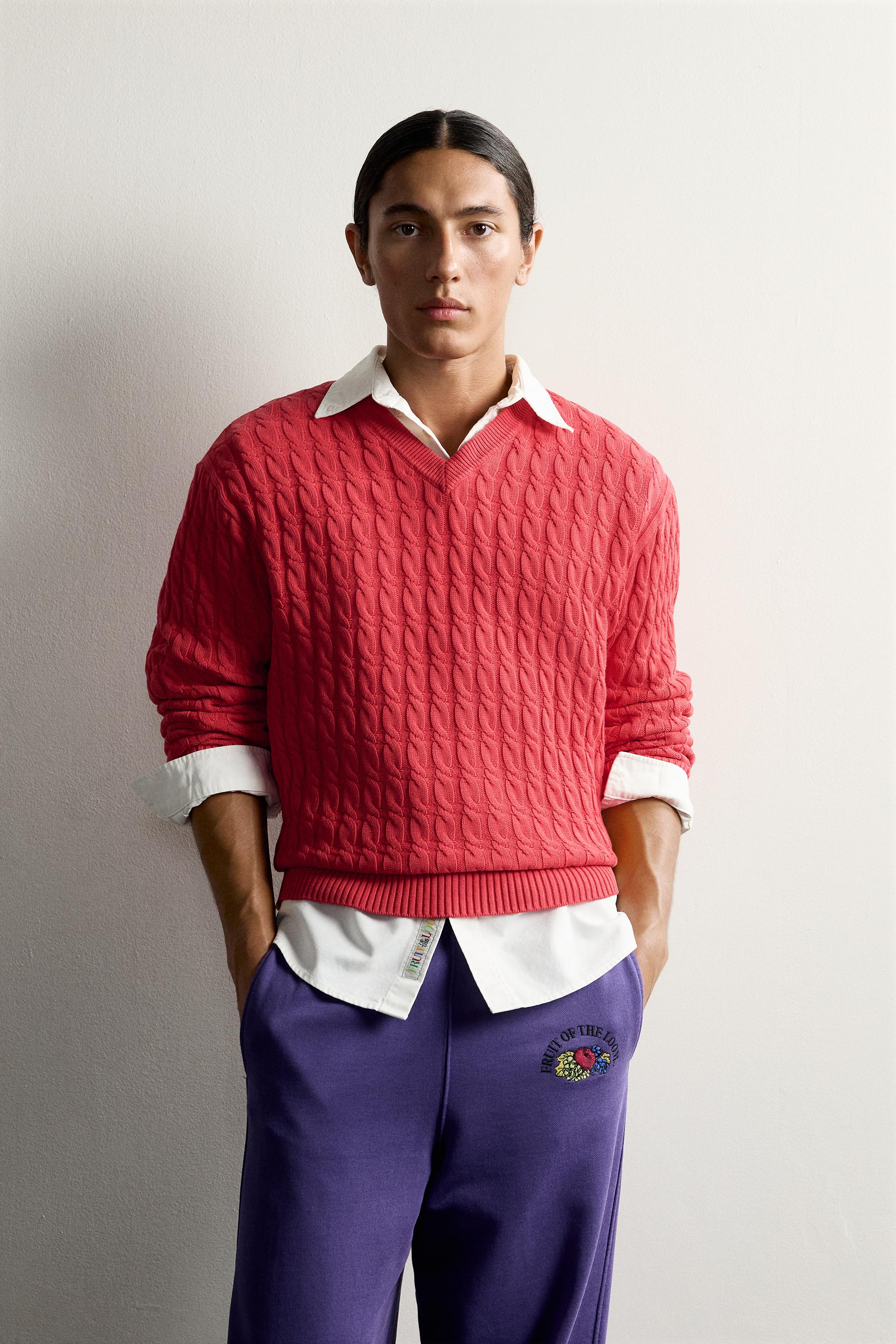 PULL COL EN V À TORSADES FRUIT OF THE LOOM™