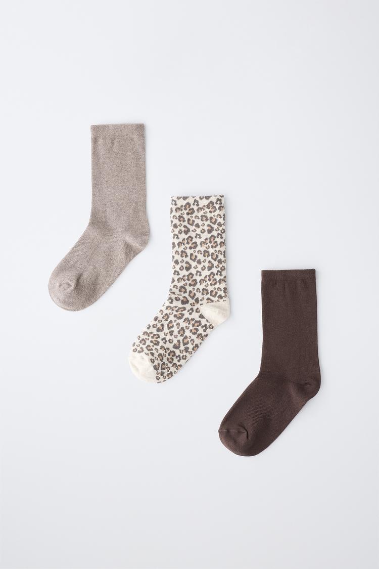 PAQUETE DE TRES CALCETINES LARGOS CON ESTAMPADO ANIMAL 4