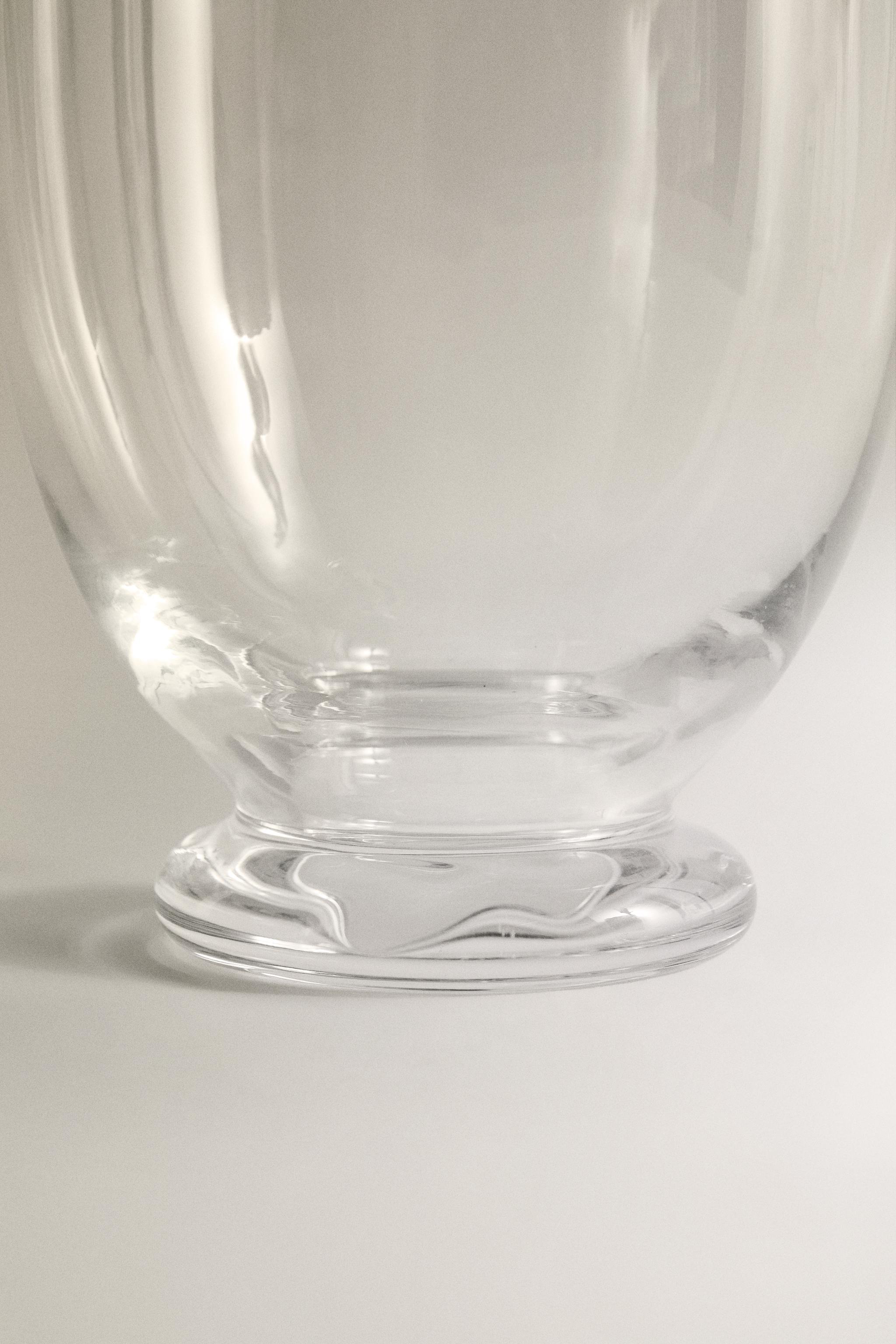 VASE EN VERRE ONDULÉ TRANSPARENT