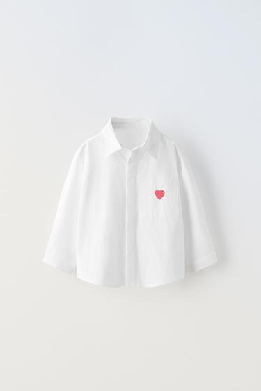 РУБАШКА С ВЫШИВКОЙ «СЕРДЦЕ» — БЕЛЫЙ от Zara — изображение 0