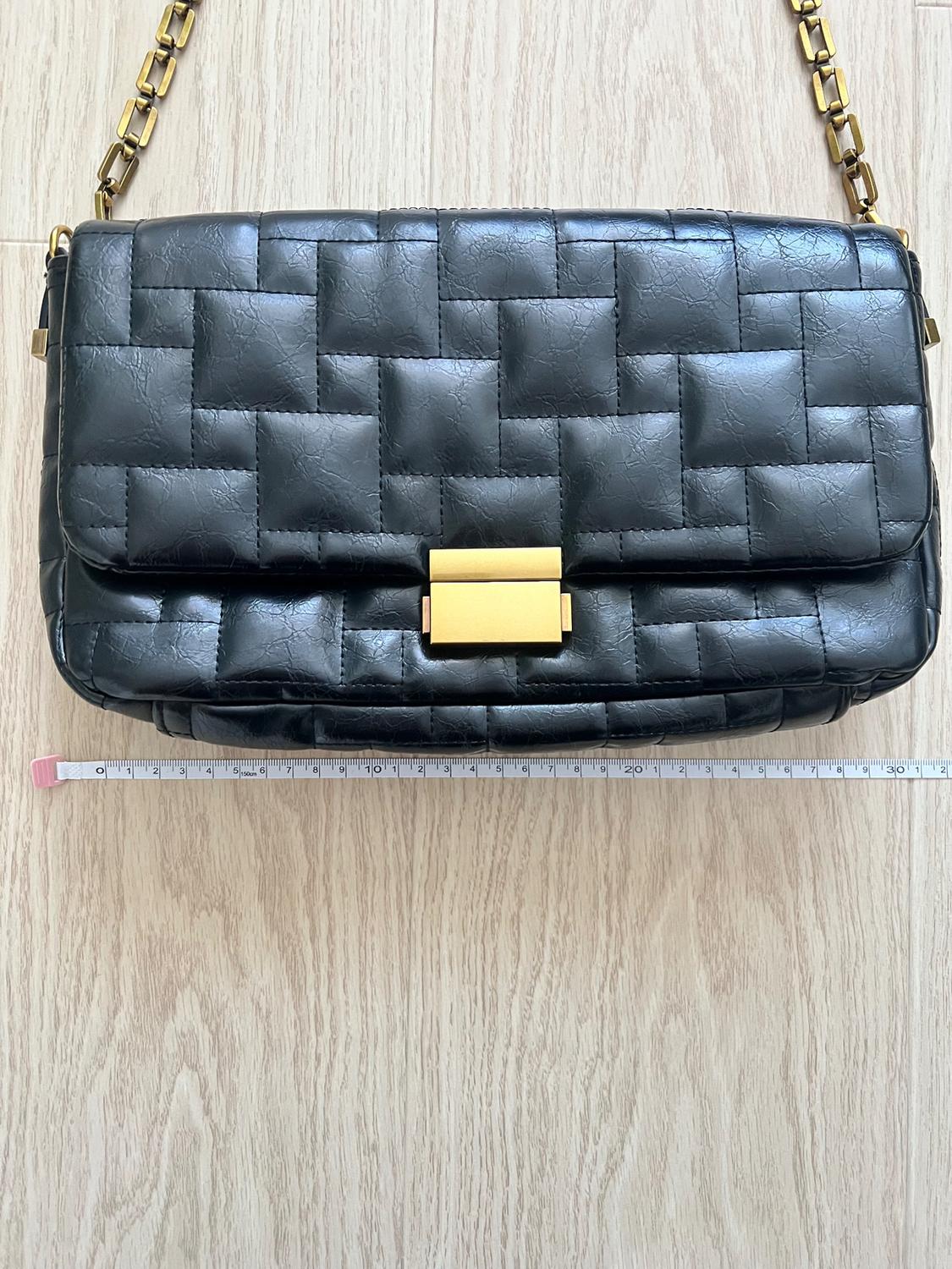 QUILTED SHOULDER BAG - Image 2