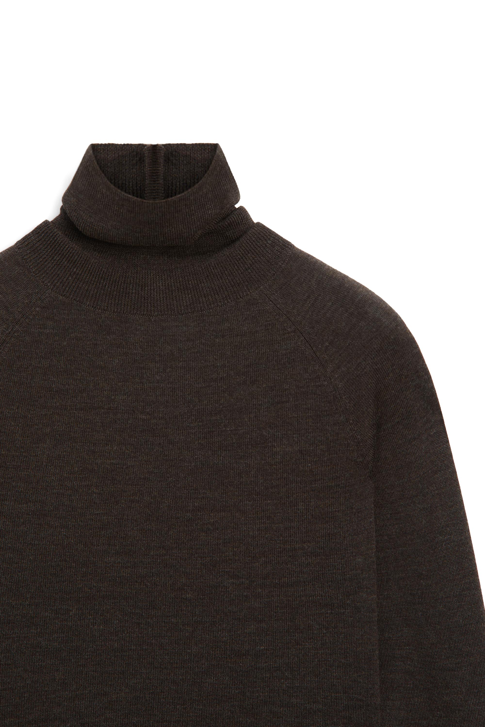 100% wool button-detail knit sweater - LIMITED EDITION