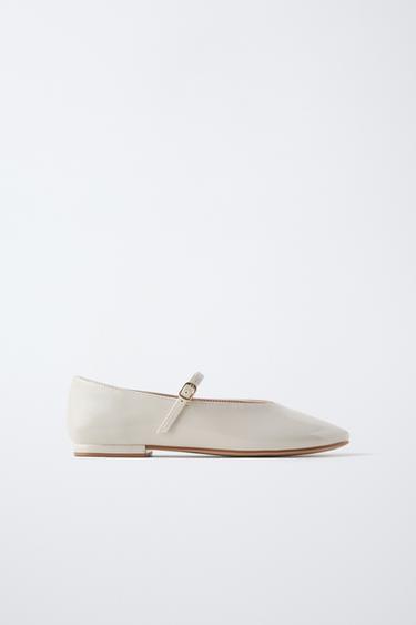 ЛАКИРОВАННЫЕ БАЛЕТКИ — Небеленый от Zara — изображение 0