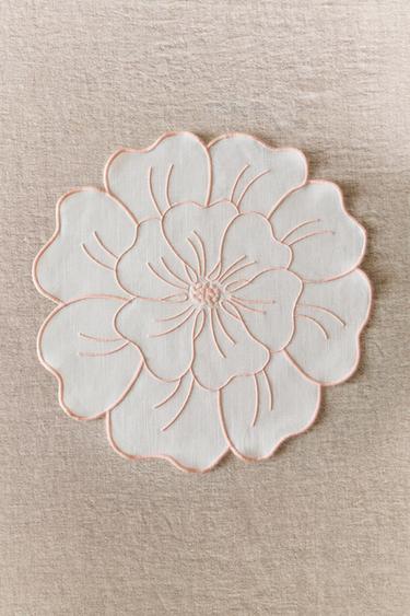 FLORAL COTTON PLACEMAT - Pink by Zara