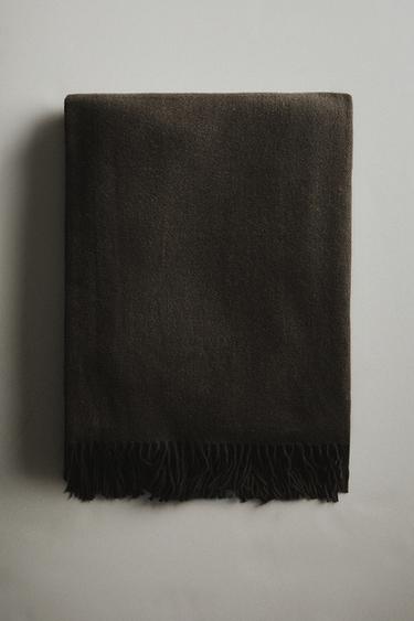 FRINGED SOFT THROW - Khaki by Zara - Image 4
